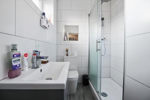 1 bedroom apartment for sale, Malpas Road, London