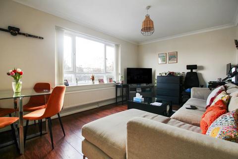 1 bedroom apartment for sale, Malpas Road, London