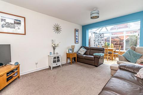 2 bedroom end of terrace house for sale, Hobby Close, Portsmouth