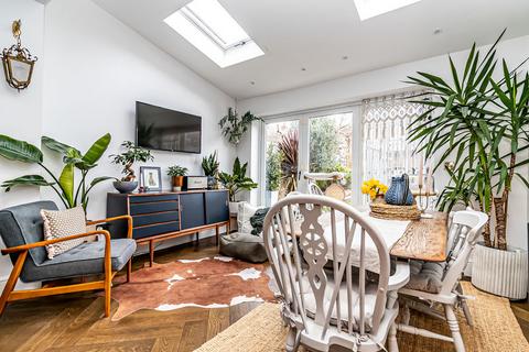 3 bedroom terraced house for sale, Clegg Road, Southsea