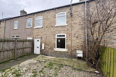 2 bedroom terraced house to rent, Chestnut Street, Ashington