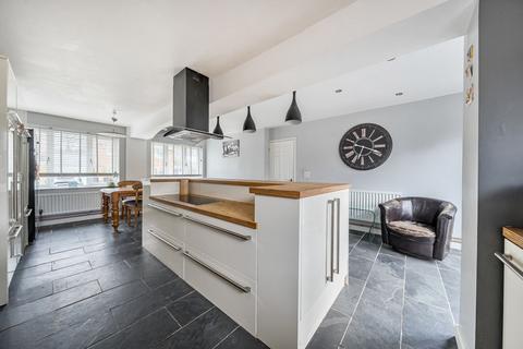 undefined, Phoenix Drive, Wateringbury