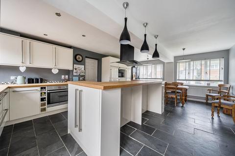 undefined, Phoenix Drive, Wateringbury