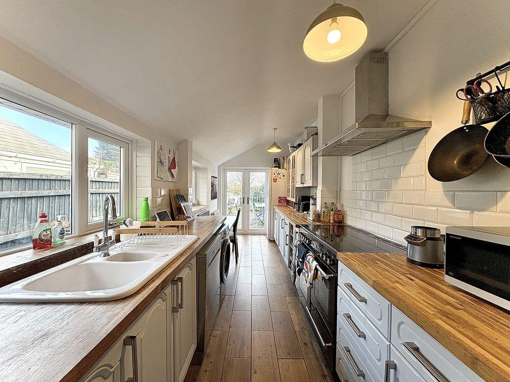 Dining kitchen