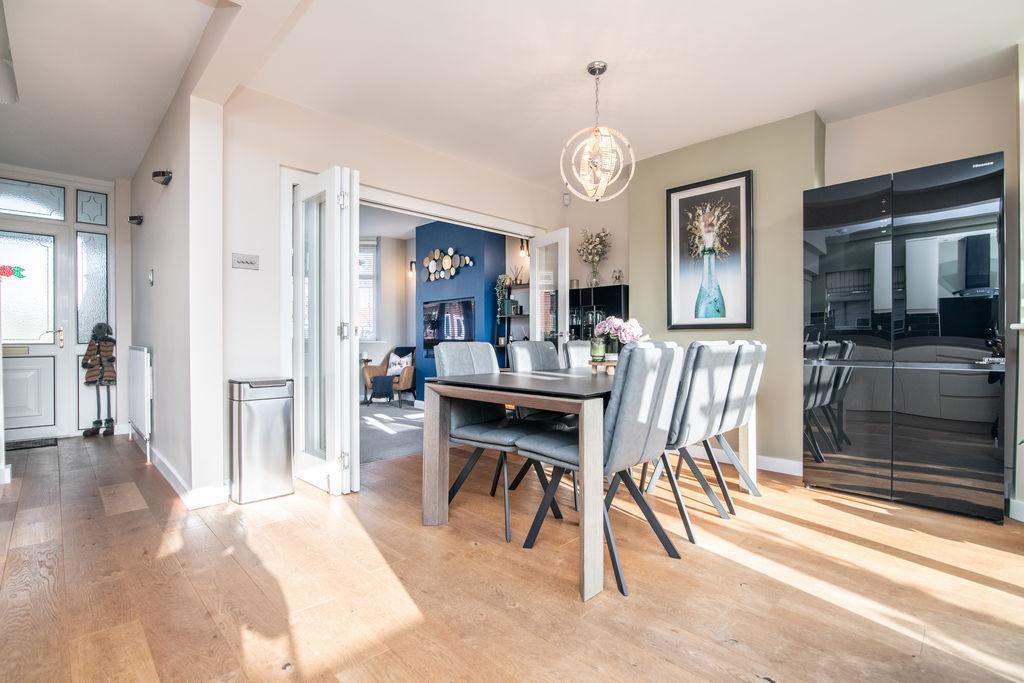 Kitchen diner