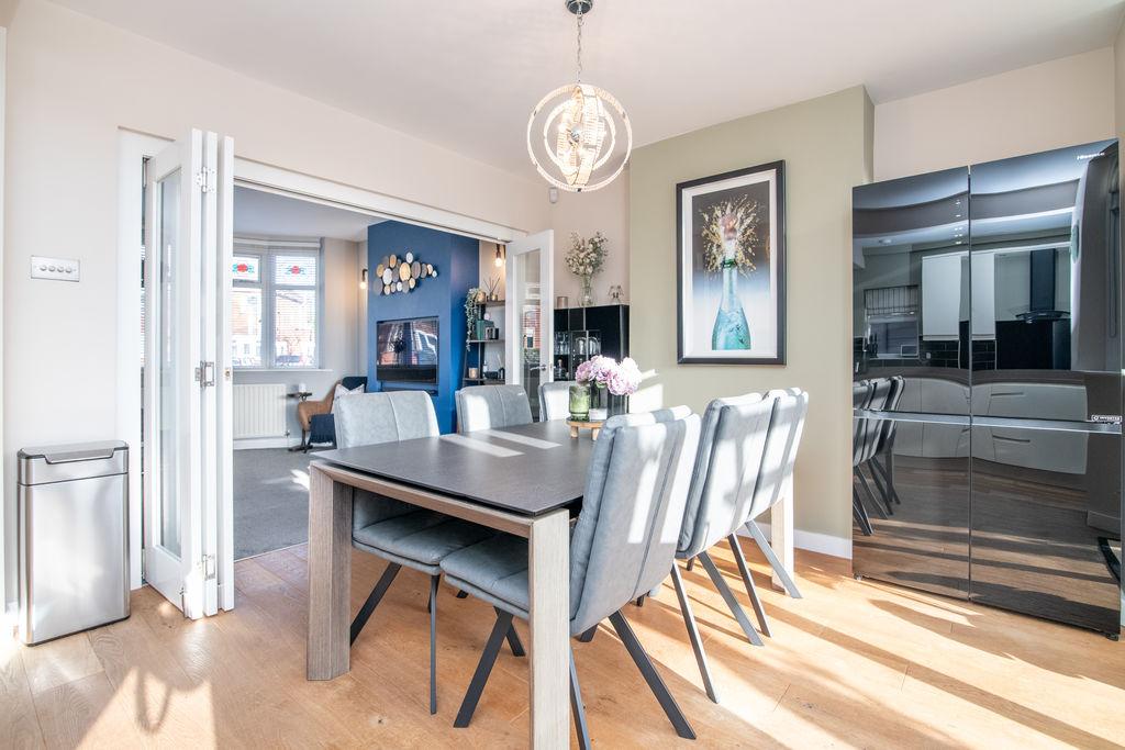 Kitchen diner