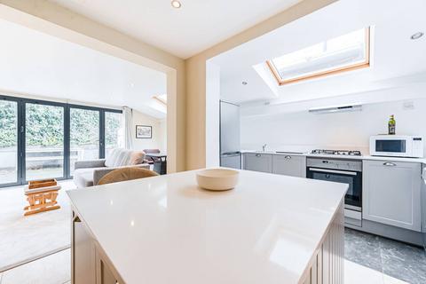 2 bedroom flat for sale, Gowan Avenue, Munster Village, London, SW6
