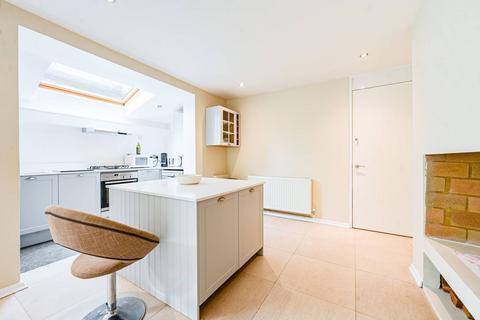 2 bedroom flat for sale, Gowan Avenue, Munster Village, London, SW6