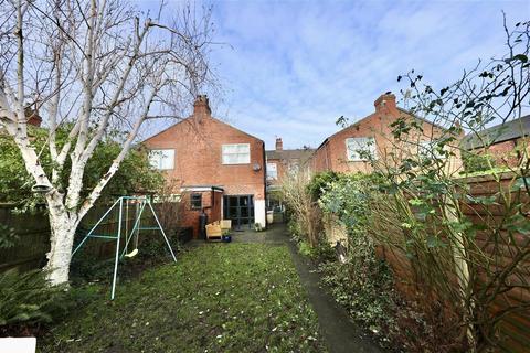 5 bedroom house for sale, Marlborough Avenue, Hull
