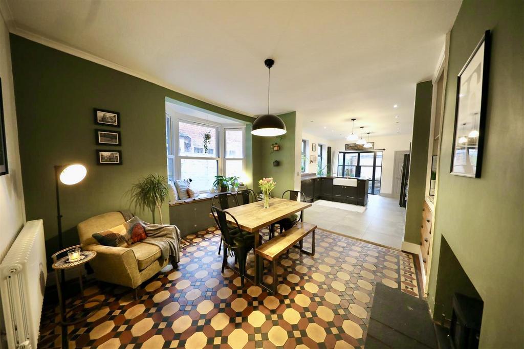 Kitchen diner