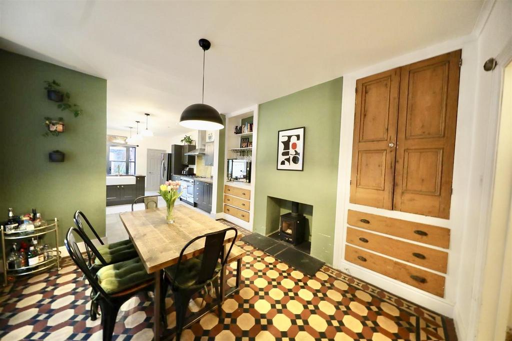 Kitchen diner