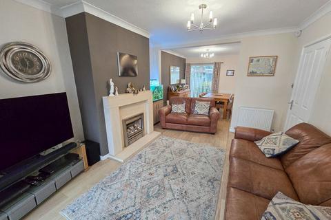 3 bedroom semi-detached house for sale, Hartside Crescent, Winlaton