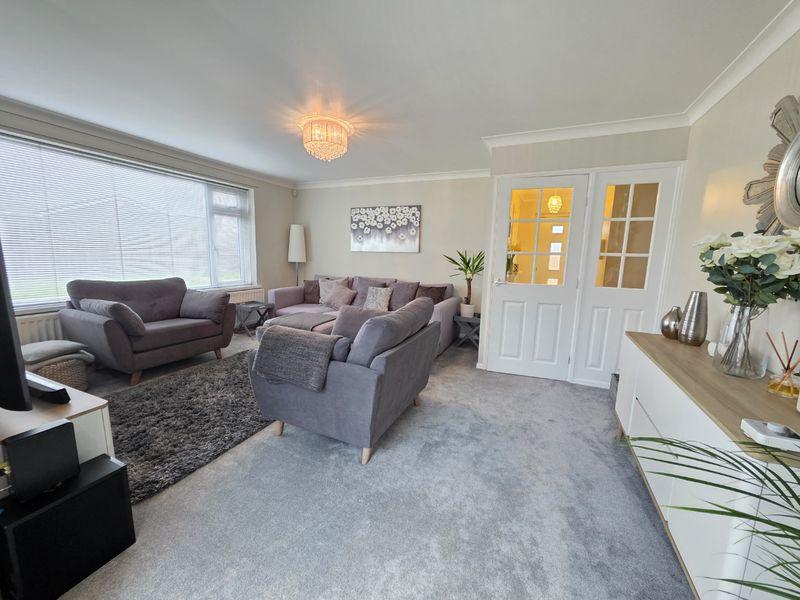 Lounge Additional