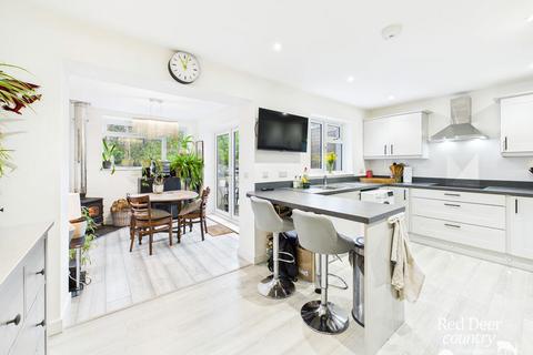 3 bedroom detached house for sale, Woodland Road, Watchet