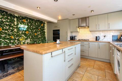4 bedroom end of terrace house for sale, Farland Road, Hemel Hempstead