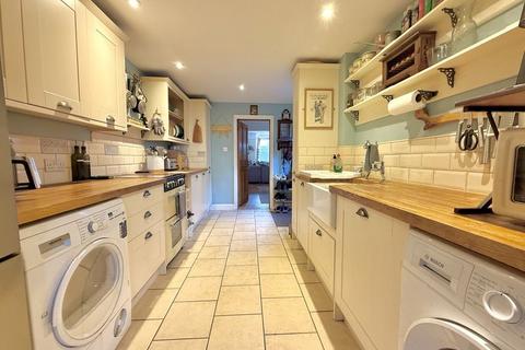 4 bedroom detached house for sale, Park Street, Dunstable
