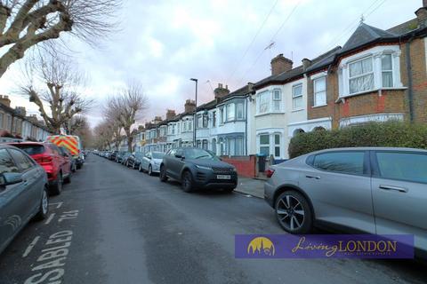 Three Bed House to Rent