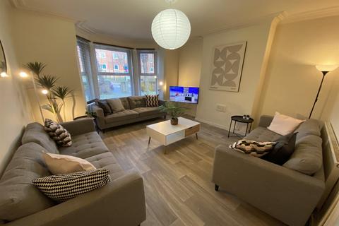 Broadgate, Beeston, NG9 2GG