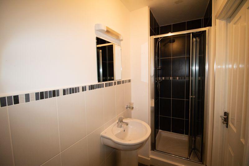 En-suite to the...