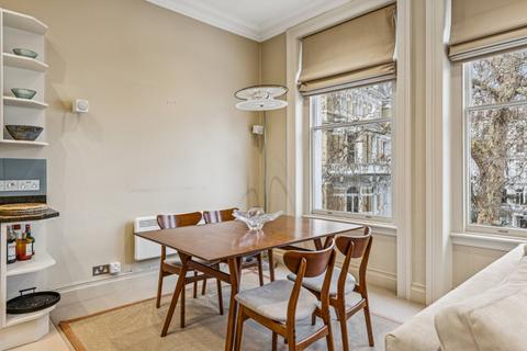 1 bedroom flat for sale, Cornwall Gardens, South Kensington, London