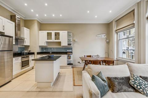 1 bedroom flat for sale, Cornwall Gardens, South Kensington, London