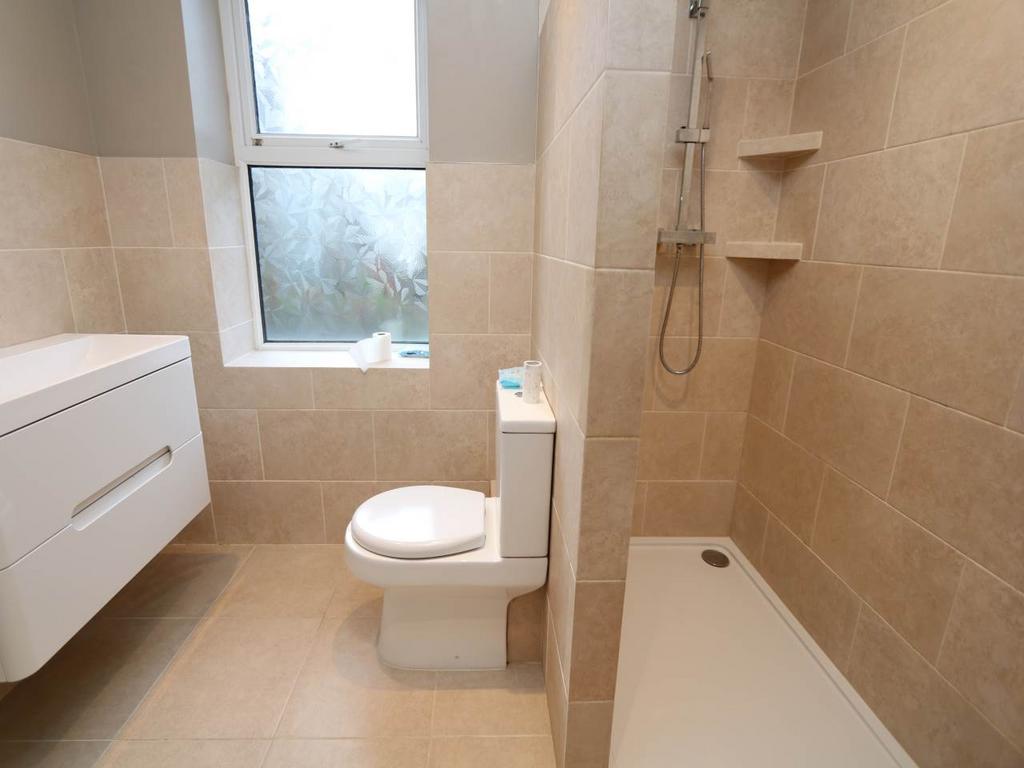 Shower Room WC ii