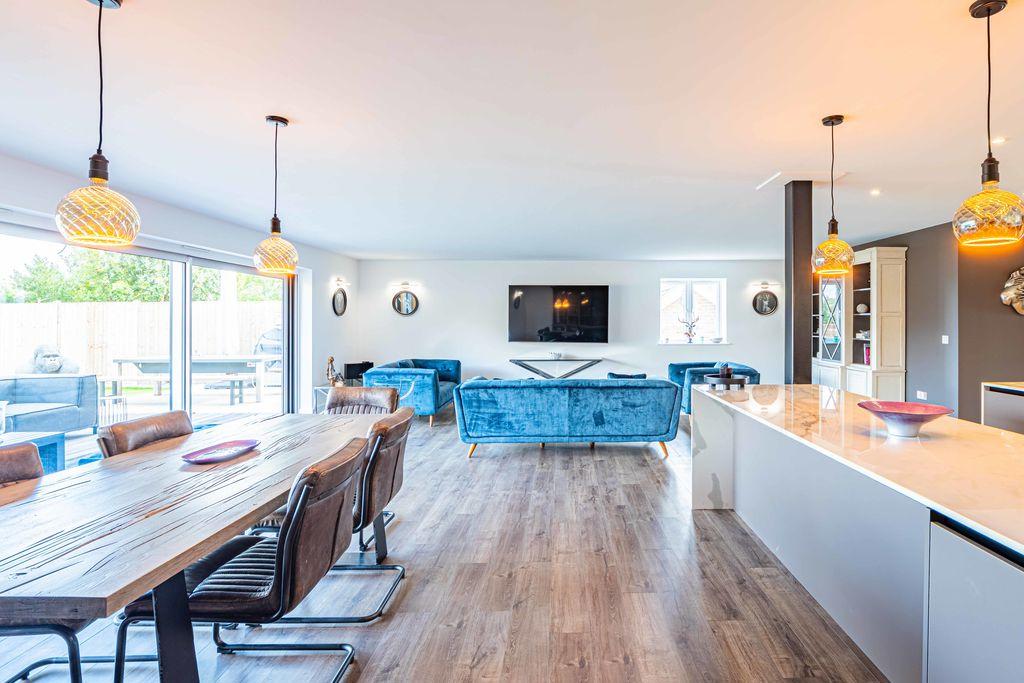 Kitchen/Living Space