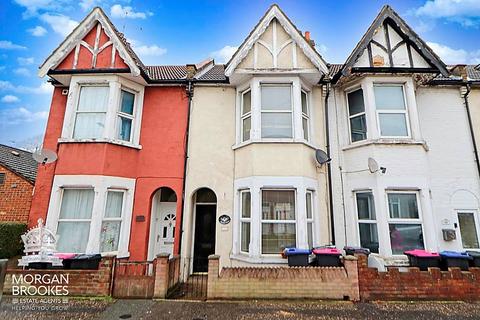 3 bedroom terraced house for sale, Fairfax Drive, Westcliff-On-Sea