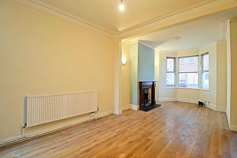 3 bedroom terraced house for sale, Fairfax Drive, Westcliff-On-Sea