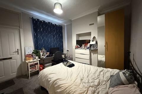 3 bedroom terraced house for sale, Thornton Road, Stoke-On-Trent