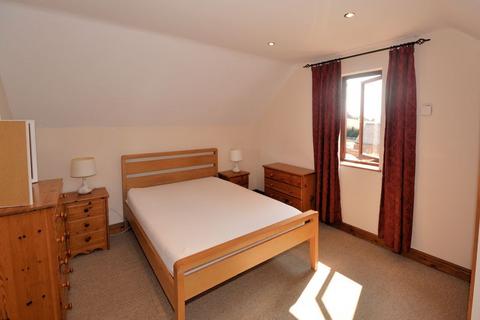 2 bedroom apartment to rent, Warren Farm, Faversham Road, Ashford