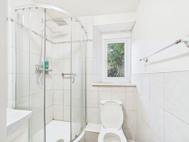 Annexe shower room