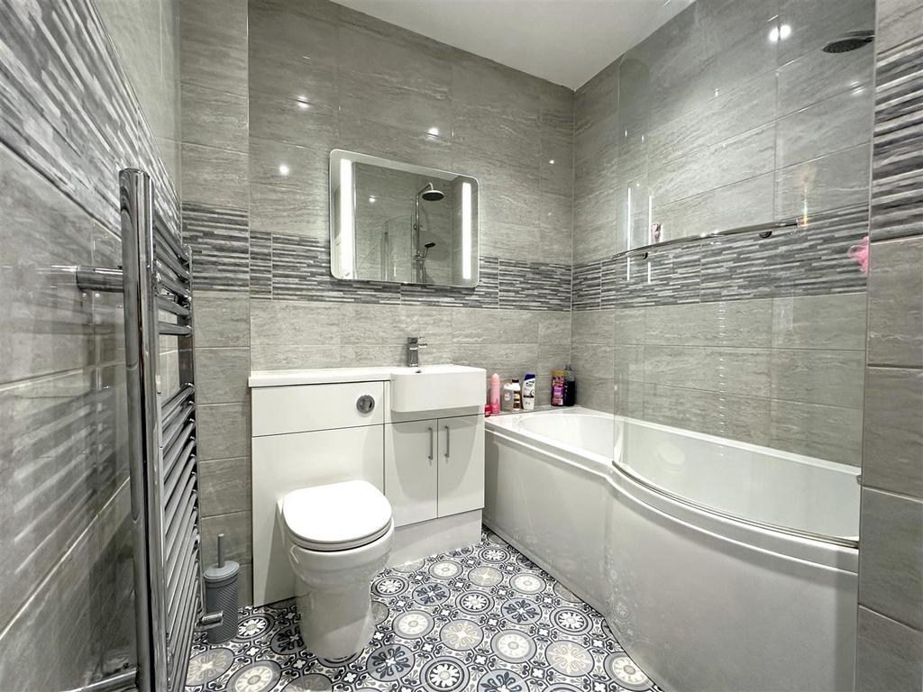 Superb Jack &amp; Jill Bathroom 558