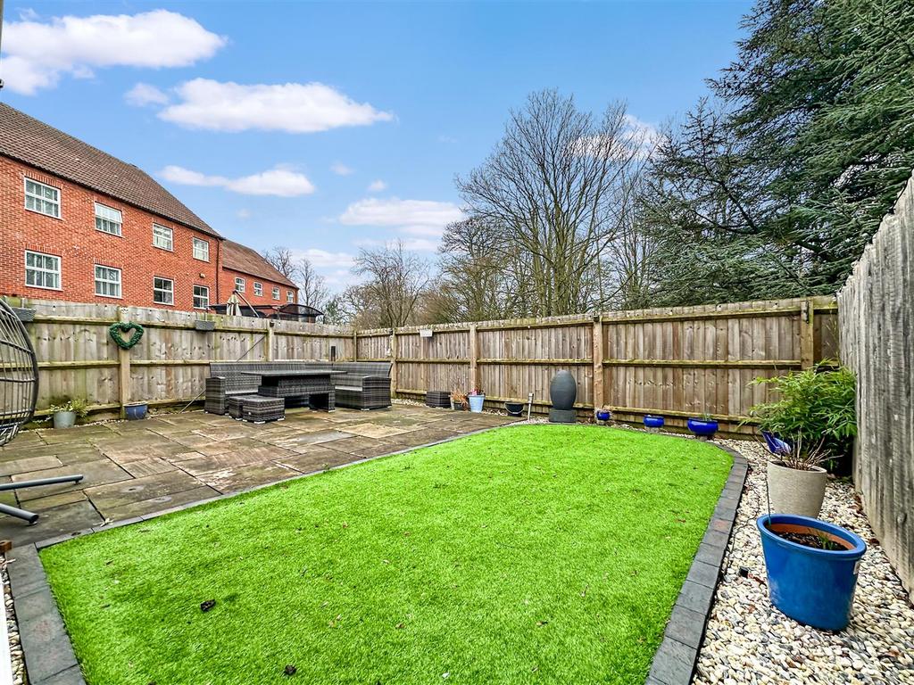 Rear Garden 488