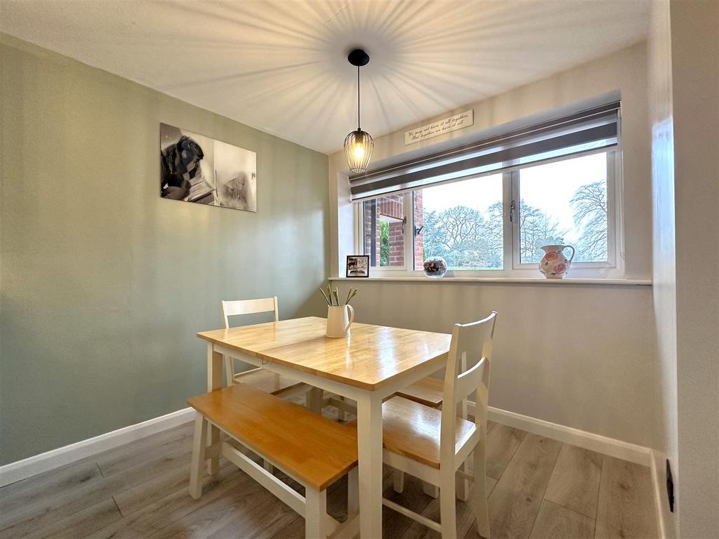 Dining Area 406