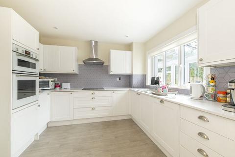 4 bedroom detached house for sale, Mayfield Road, Crowborough