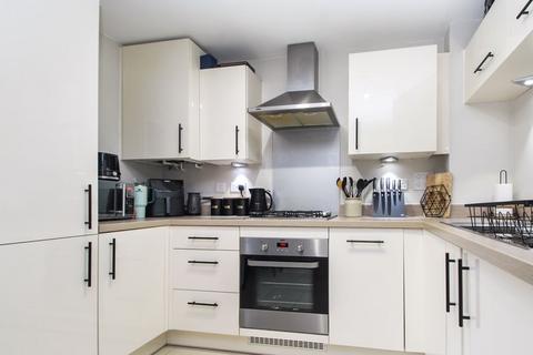 2 bedroom apartment to rent, Wilkinson Road, Bedford MK42
