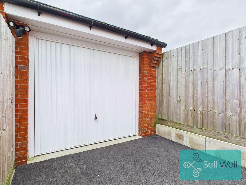 Detached Garage