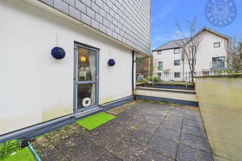 undefined, 'A sleek apartment, secure parking and private garden terrace'
