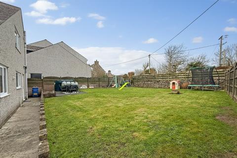 undefined, Llanbedrgoch, Isle of Anglesey, LL76