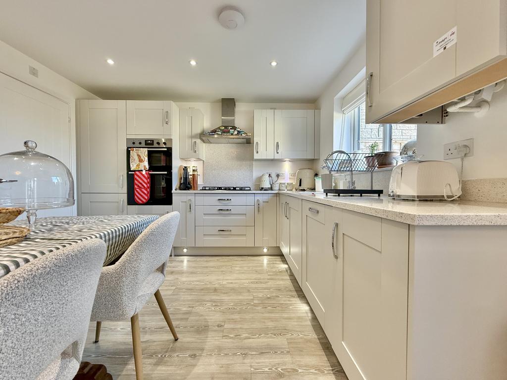 Kitchen 4