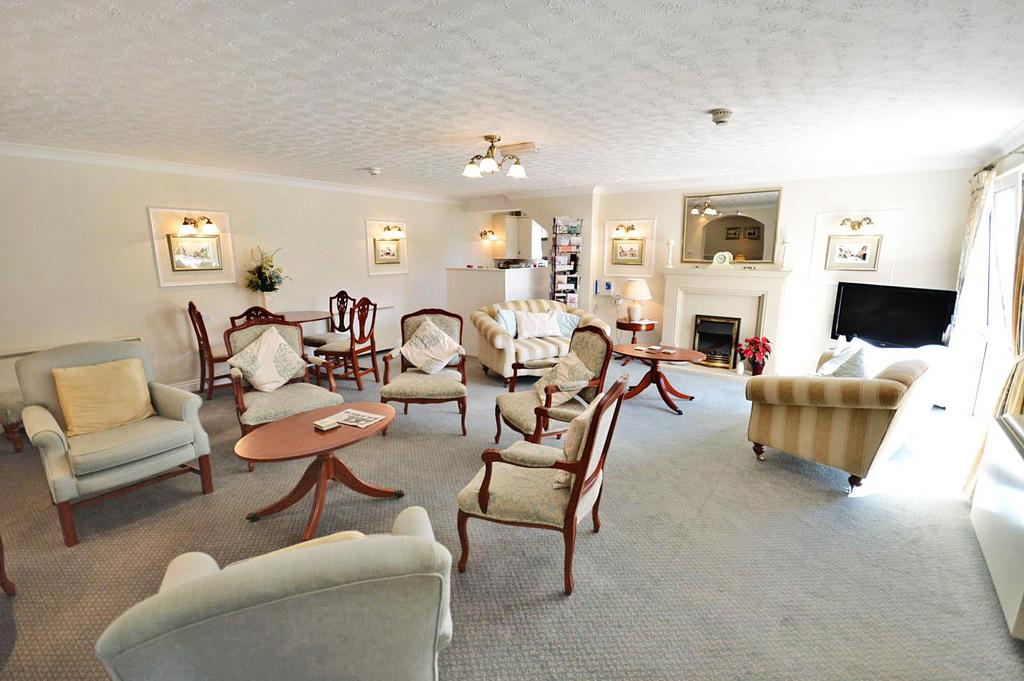Communal Lounge