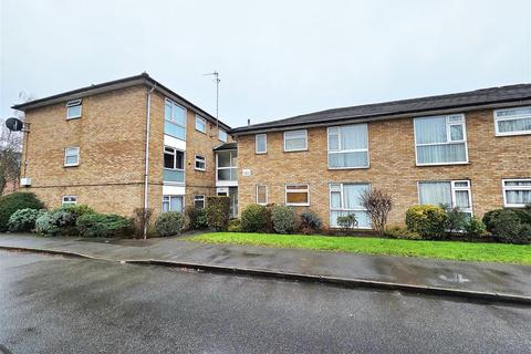 2 bedroom apartment to rent, Nigel Close, Northolt