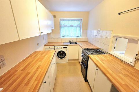 2 bedroom apartment to rent, Nigel Close, Northolt