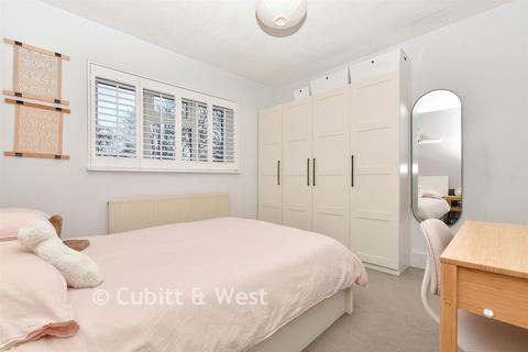 2 bedroom cottage for sale, Downs Road, Sutton, Surrey