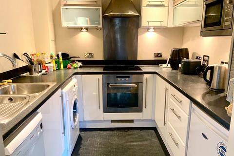 2 bedroom apartment to rent, CENTRAL, SO14