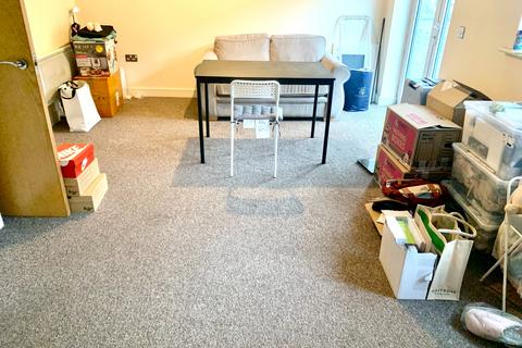 2 bedroom apartment to rent, CENTRAL, SO14