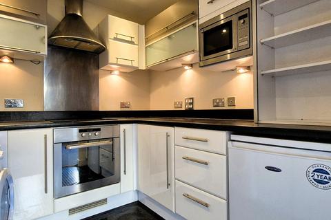 2 bedroom apartment to rent, CENTRAL, SO14
