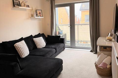 2 bedroom flat for sale, Discovery Drive, Swanley, Kent, BR8 8FB
