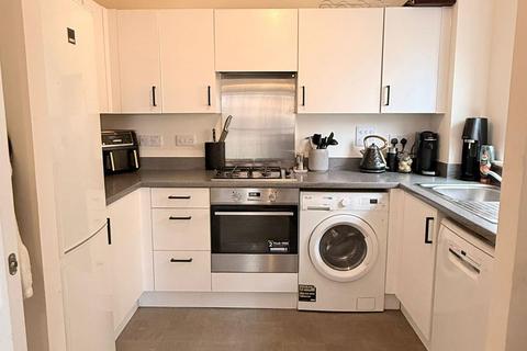 2 bedroom flat for sale, Discovery Drive, Swanley, Kent, BR8 8FB
